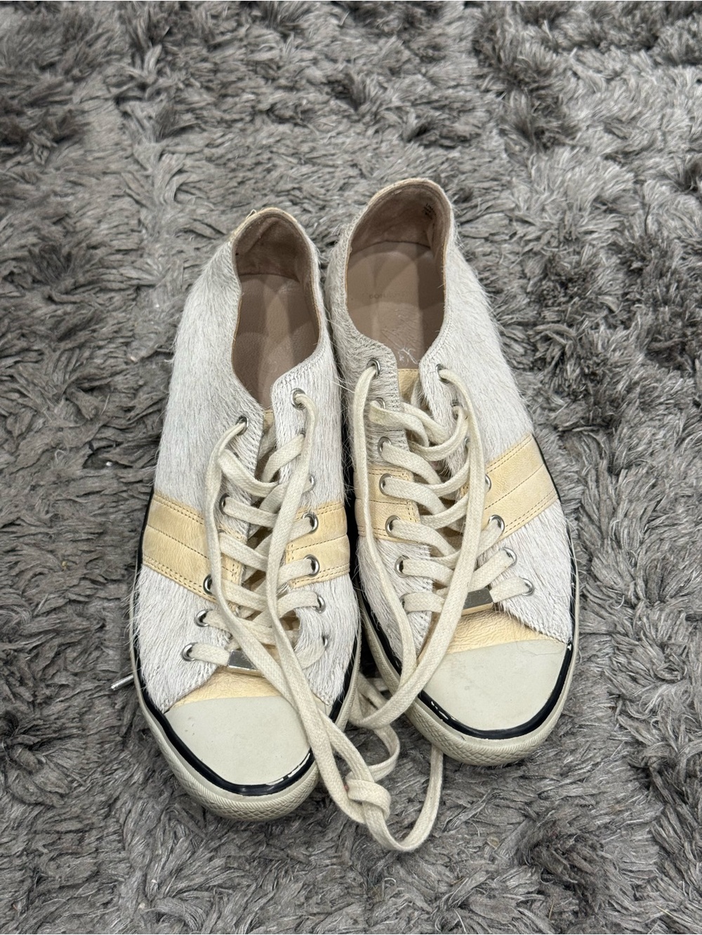 Donald J Pliner UMEKO Low Top Sneaker